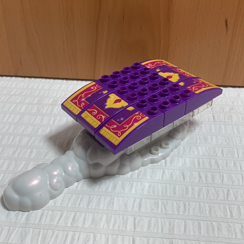 Shimmer & Shine Magic Genie Flying Carpet by Mega Blocks & Disney